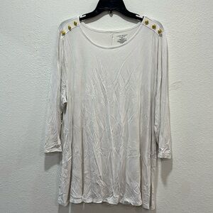 ⭐️ 3/$12 lane Bryant swing tee